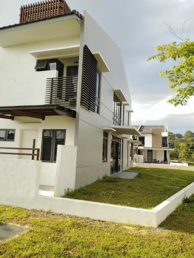 Pinevalley Homestay Putrajaya Presint 12 Eksteriør billede