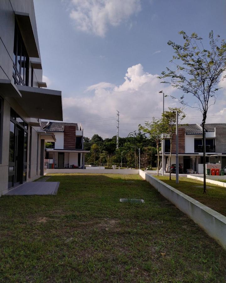 Pinevalley Homestay Putrajaya Presint 12 Eksteriør billede